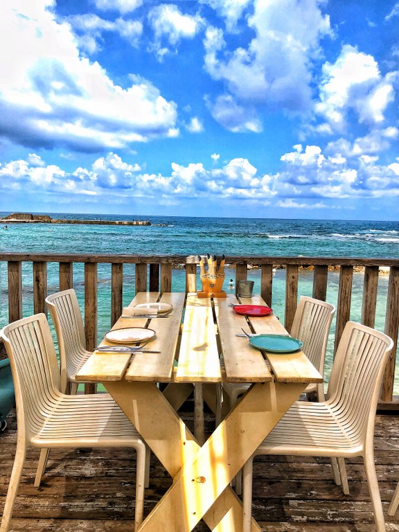 ביץ' בר קיסריה