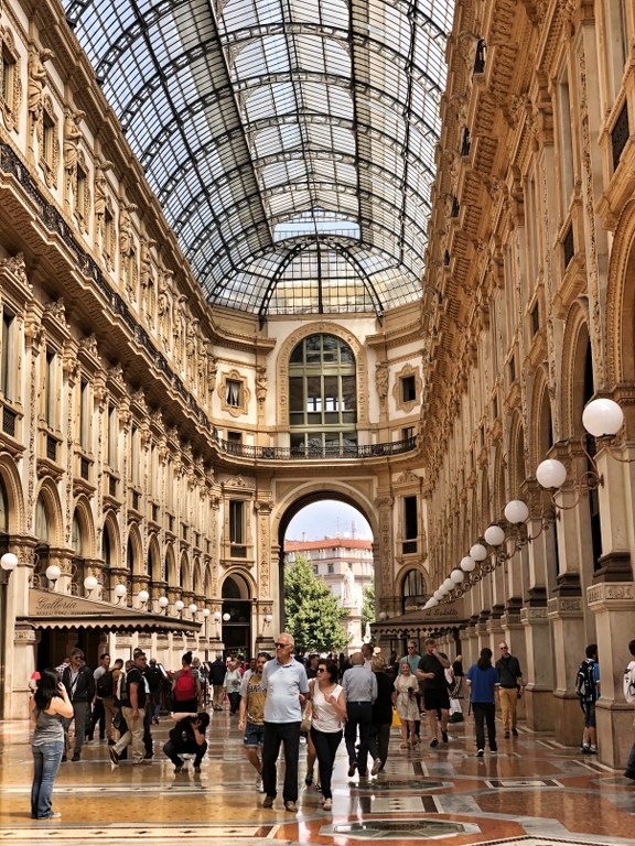 גלריה ויטוריו עמנואל השני Galleria Vittorio Emanuele