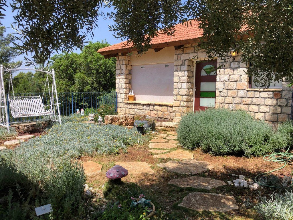 צימר עם נוף באמירים